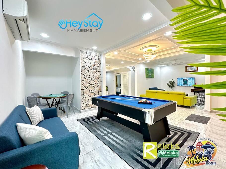 Klebang 4B3B-21Pax Pooltable Karaok Jaccuzi Townarea Villa Klebang Besar Екстериор снимка